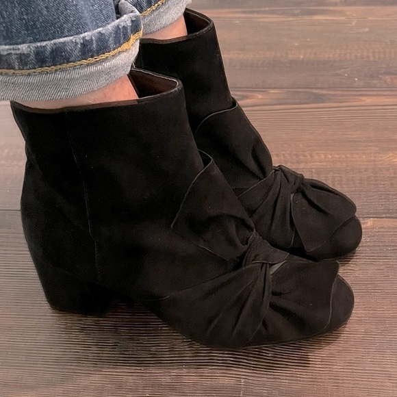 NEW Rebecca Minkoff Suede Lara Bow Boot Black bow detail - Picture 7 of 13